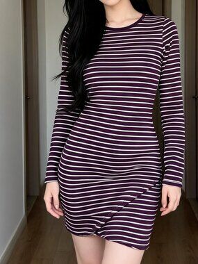 Iris Los Angeles Maroon & White Striped Long Sleeve Tulip Hem Bodycon Size Sm